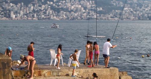 HOT SUMMER Summer 91 A film by Nadim Tabet and Karine Wehbé - Lebanon,